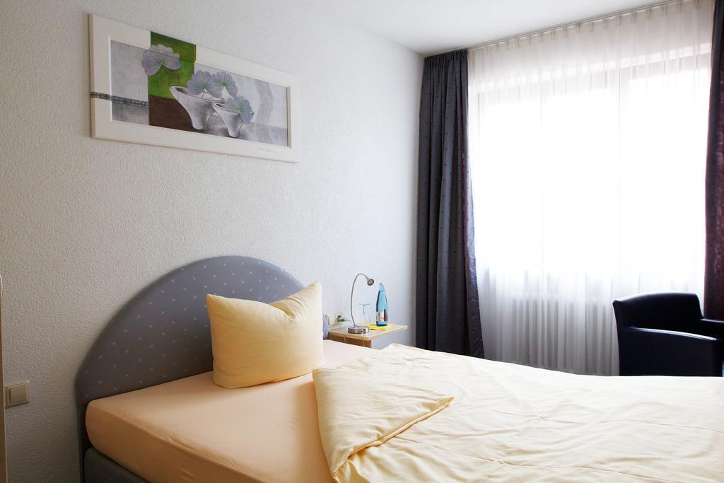 Hotel Restaurant Engel Pfaffenweiler Номер фото