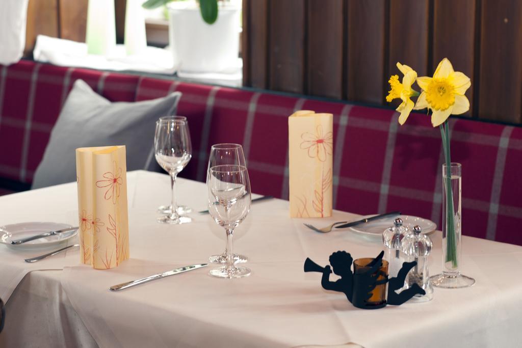 Hotel Restaurant Engel Pfaffenweiler Екстер'єр фото